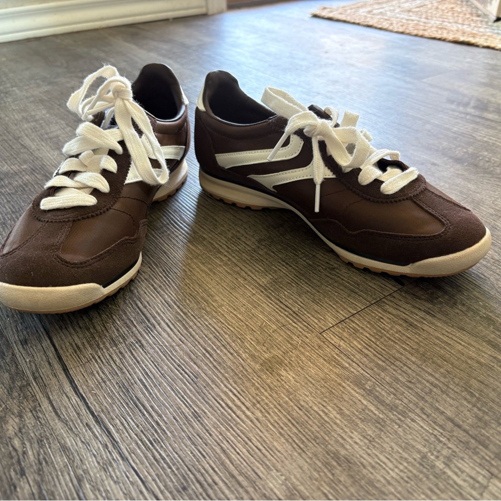 No Boundaries Brown and White Women's Sneakers
